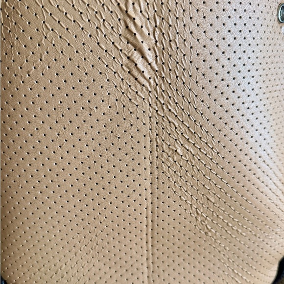 MARKED DOWN! HAUTE SHORE, LARGE NEOPRENE TOTE IN BLACK WITH GOLD STRIPE. - Picture 15 of 16